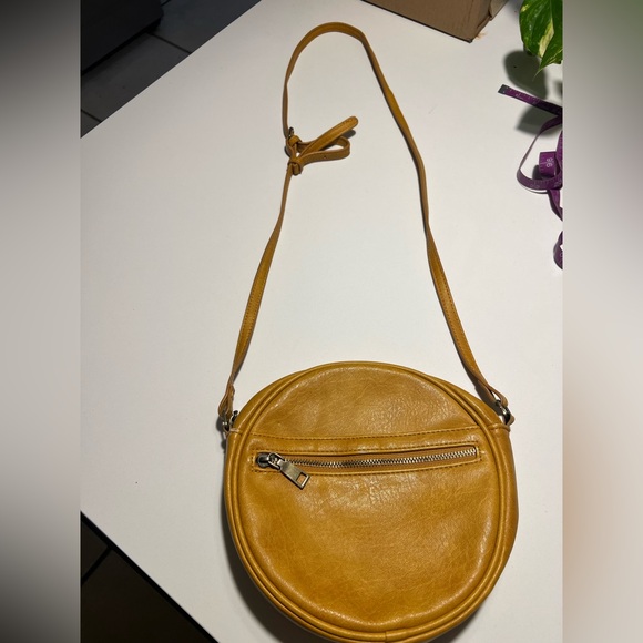 Antik Kraft Handbags - Antik Kraft Round Mustard Yellow Vegan Leather Crossbody Bag